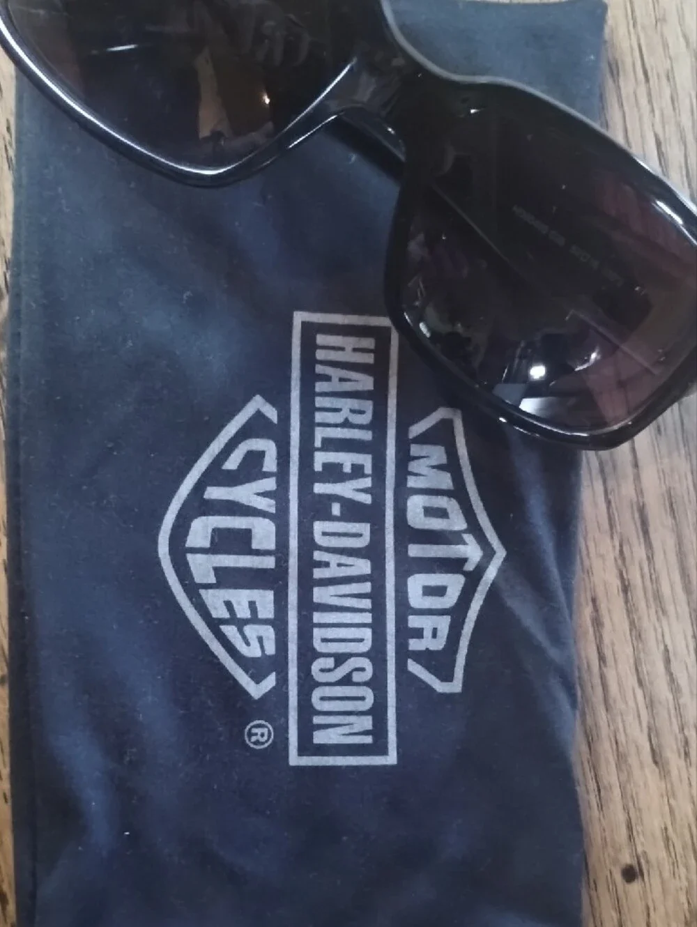Harley-Davidson Black Oversized Polarized Sunglasses